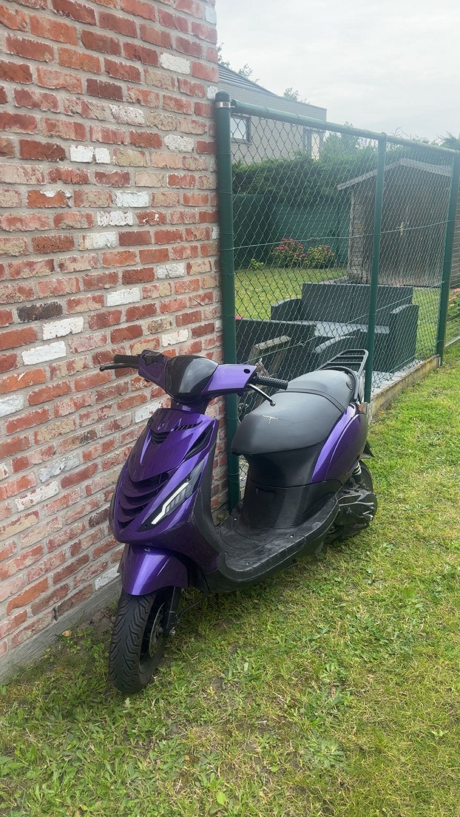 Piaggio zip 50cc 2t, Fietsen en Brommers, Scooters | Piaggio, Zo goed als nieuw, Zip, Tweetakt, Ophalen