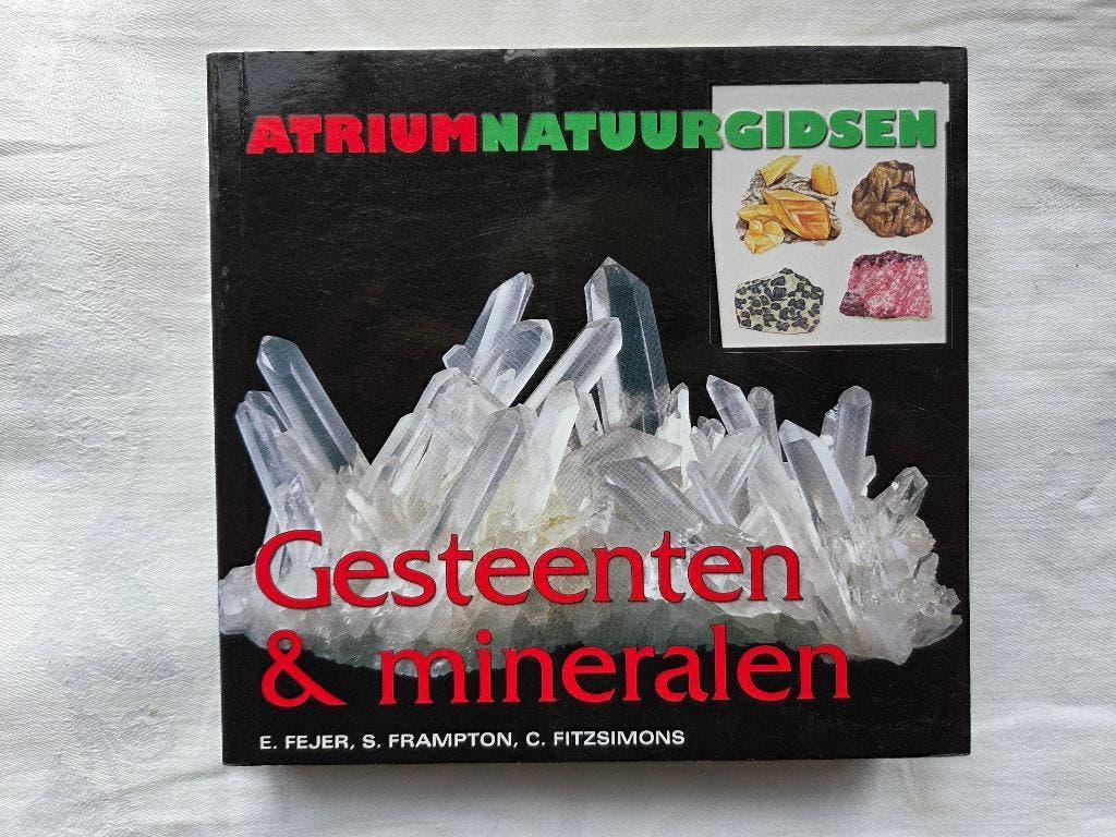 3 markasietknollen + gesteente- en mineralengids (atrium), Ophalen of Verzenden, Mineraal