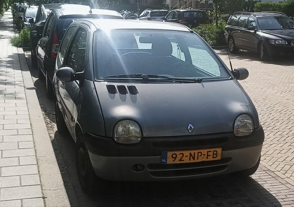 Renault Twingo 1.2 Authentique 2004 Blauw, Voorwielaandrijving, 600 kg, Airbags, 4 cilinders
