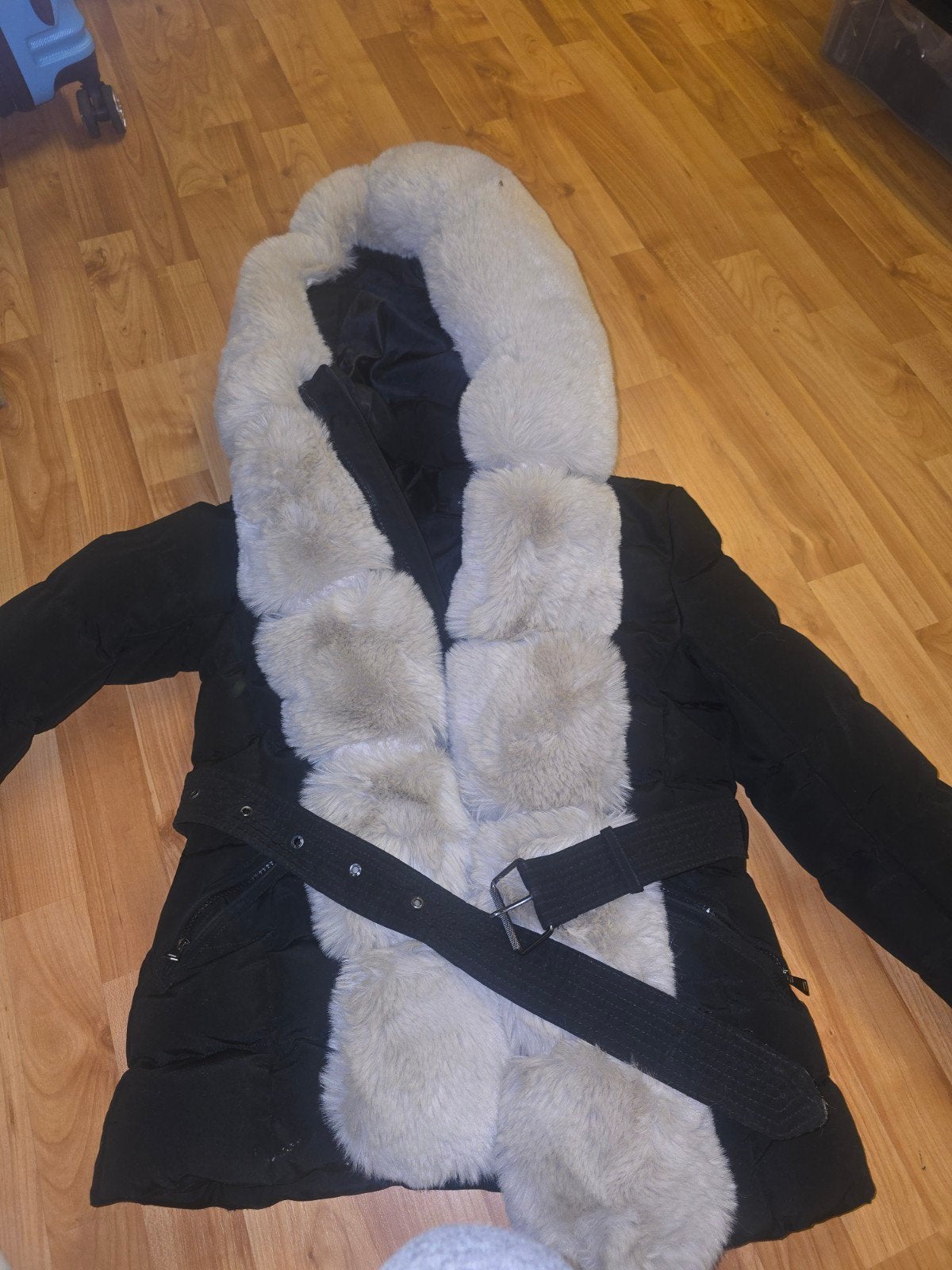Zwarte winterjas met bontkraag en ceintuur - Maat S, Zwart, Copperose, Ophalen of Verzenden, Maat 36 (S)