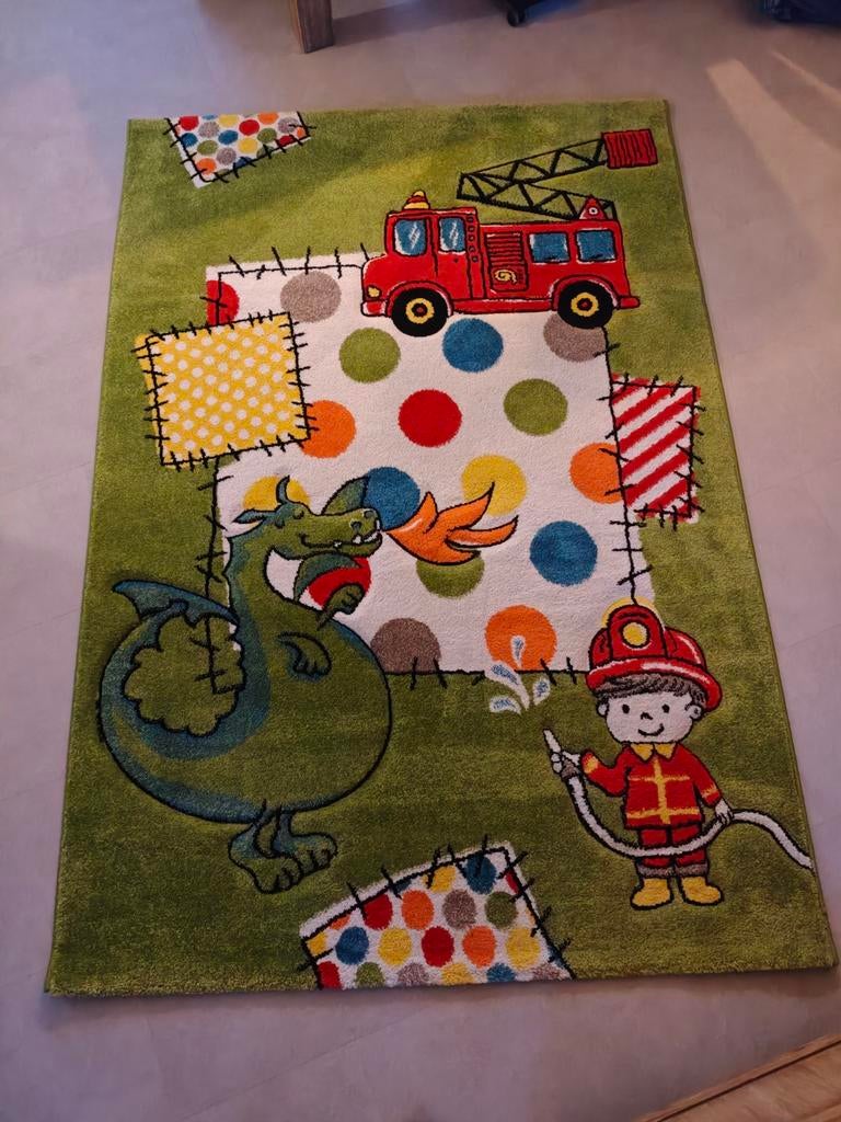 Vloerkleed brandweer - kinderkamer - groen 133 x 190cm, Ophalen of Verzenden, Zo goed als nieuw, Minder dan 10 m², Groen
