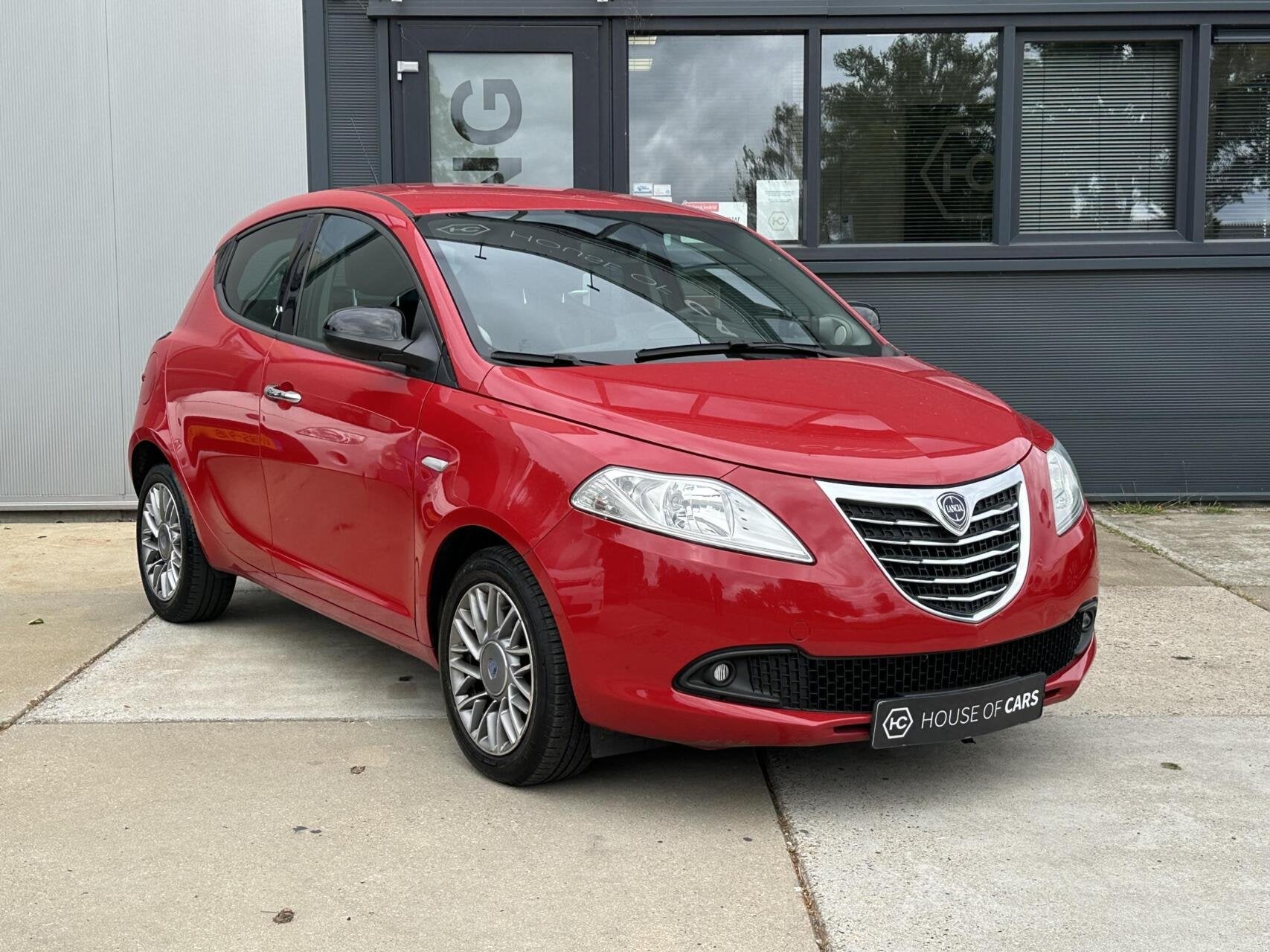 Lancia Ypsilon 0.9 TwinAir Black & Red Airco 5-Deurs NAP, Voorwielaandrijving, Euro 5, Gebruikt, Origineel Nederlands