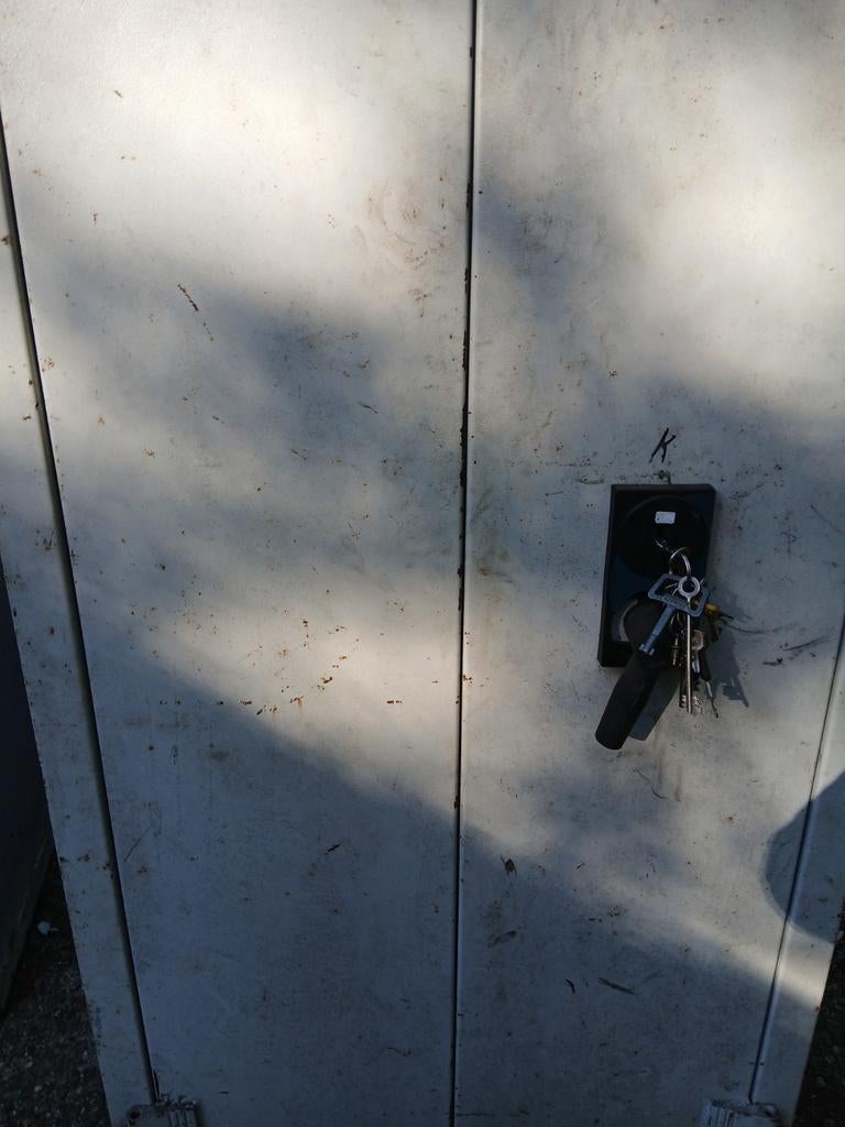 2grootte zware kluizen, Huis en Inrichting, Kasten | Lockerkasten, Ophalen of Verzenden, Gebruikt