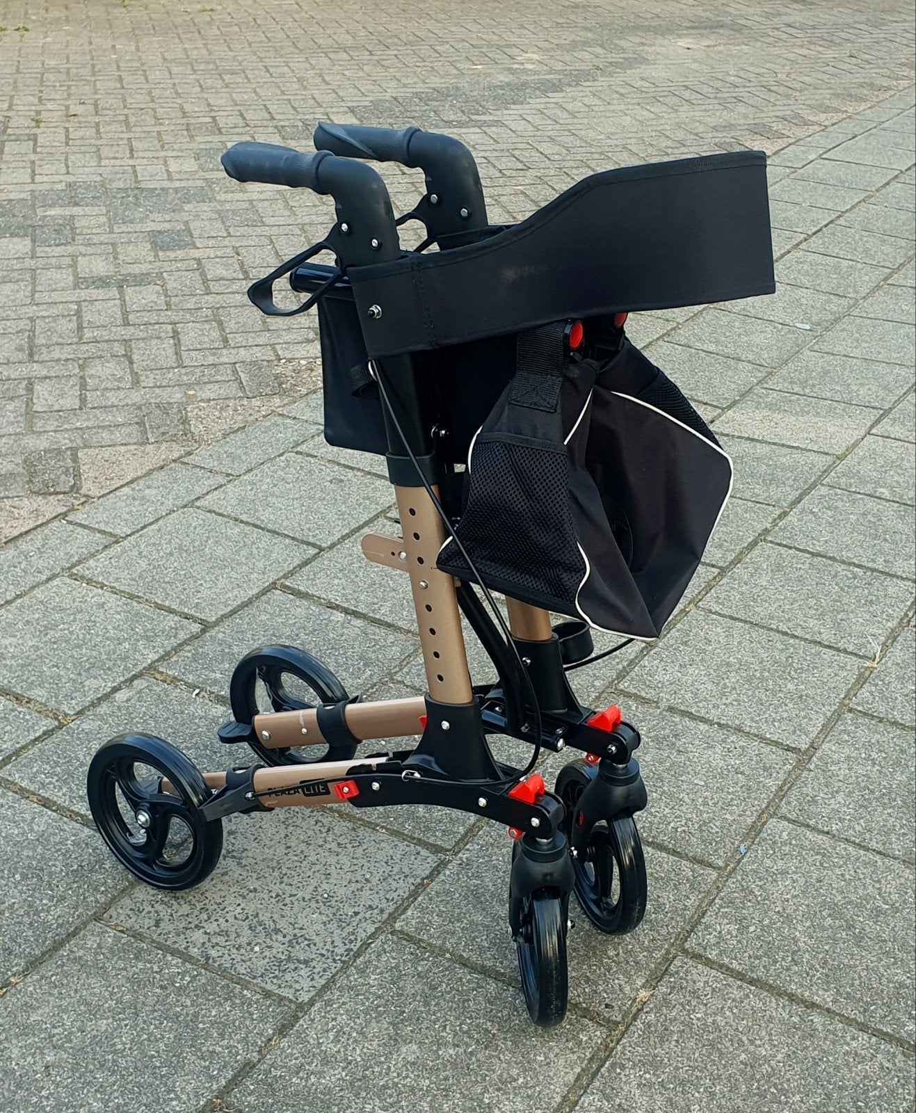 Lichtgewicht Rollator dubbel inklapbaar NIEUW, Diversen, Nieuw, Ophalen of Verzenden, Lichtgewicht rollator, Lichtgewicht rollator