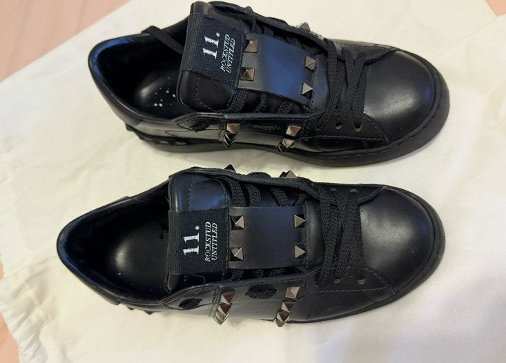 Zwarte valentino sneakers, Ophalen of Verzenden, Zo goed als nieuw, Zwart