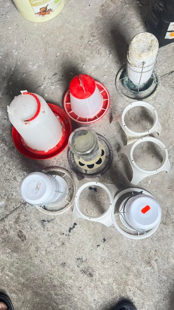 Water en voer bakjes, Dieren en Toebehoren, Ophalen, Zo goed als nieuw, Drinken en Voederen