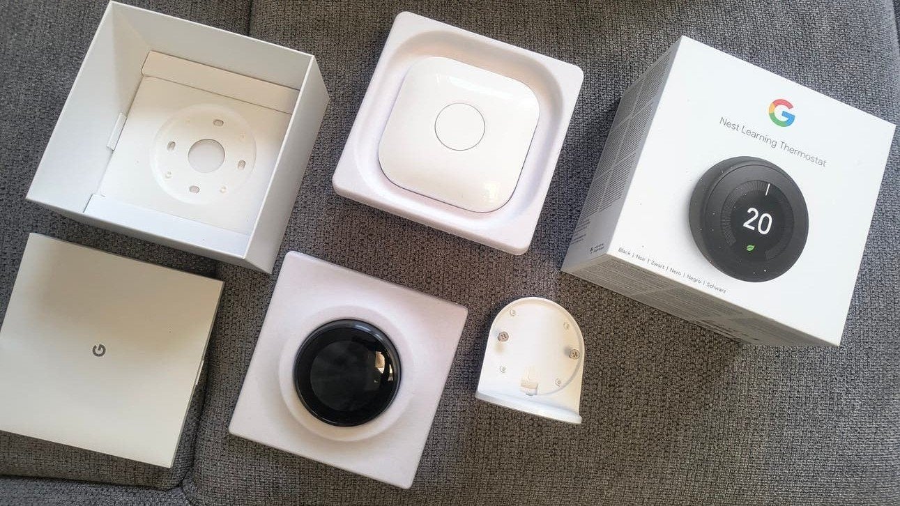 zgan google nest thermostaat zwart cradle link v3, Ophalen of Verzenden, Slimme thermostaat, Zo goed als nieuw