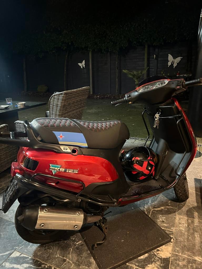 Piaggio Skipper 172cc A1 Ook teruil tegen runner 172 op A1
