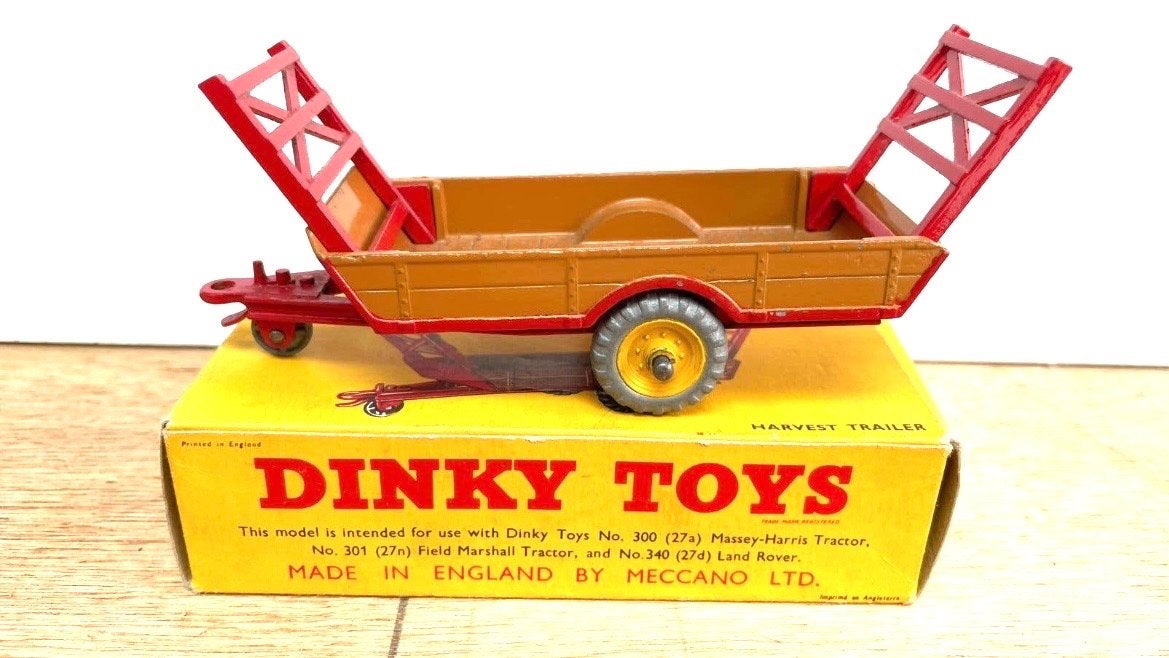Dinky Toys 320 Harvest Trailer met originele doos, Ophalen of Verzenden