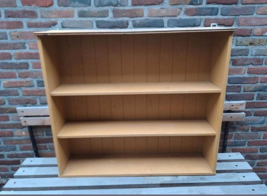 Handige houten kast boekenkast buitenkast tuinkast
Deze hand, Ophalen, Zo goed als nieuw, 25 tot 50 cm, 50 tot 100 cm