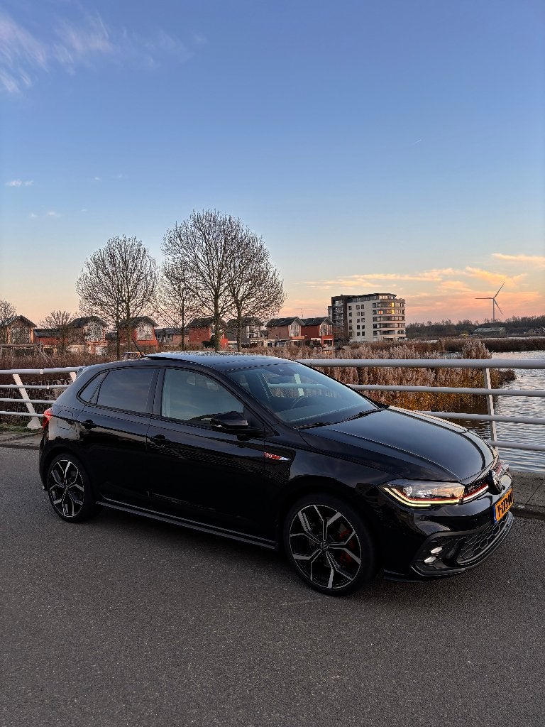 Volkswagen Polo GTI 2.0 TSI PANO/KEYLESS/ACC/BEATS/IQLIGHT, Auto's, Stof, 4 cilinders, 1984 cc, 1261 kg