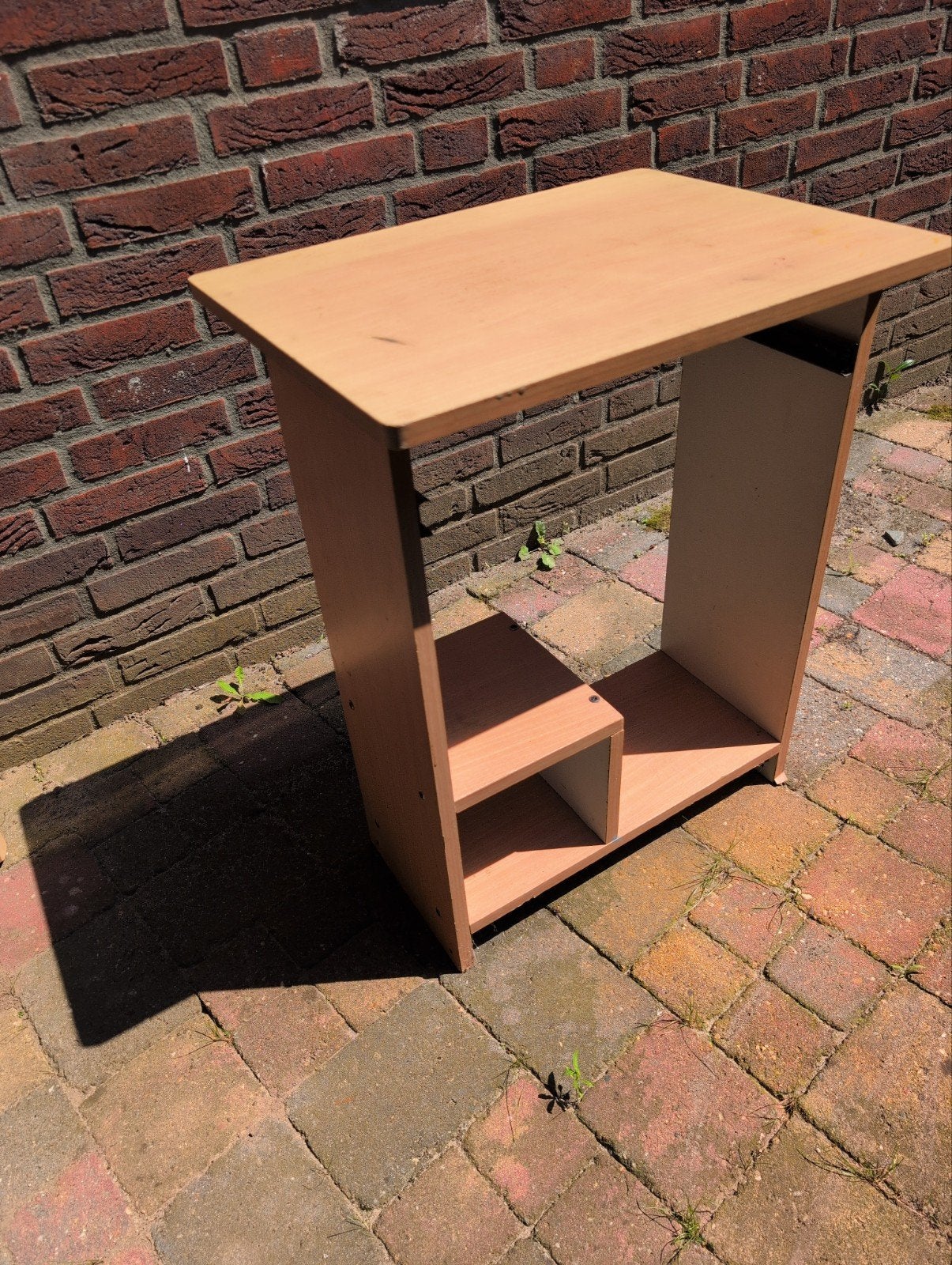 Houten bijzettafel met opbergruimte, Ophalen, Minder dan 55 cm, Gebruikt, Modern