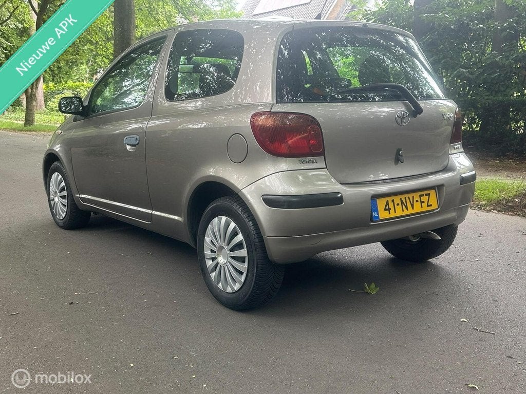 Toyota Yaris 1.0 VVT-i NAP/NWEAPK, Auto's, Toyota, Gebruikt, 31 €/maand, 4 cilinders, 400 kg