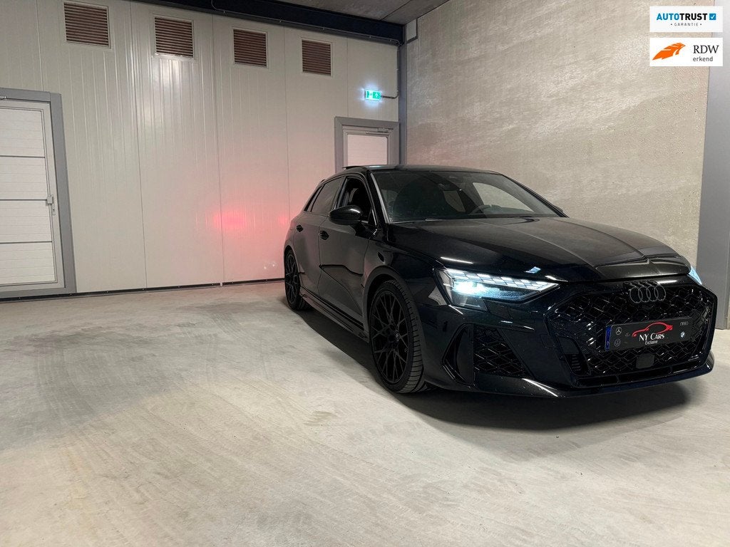 Audi A3 Sportback 2.5 TFSI RS 3 quattro Pano|Hulk edition| S, Auto's, Audi, Automaat, Gebruikt, RS3, Zwart
