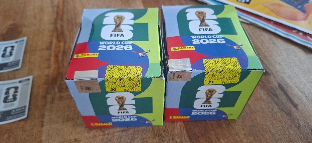 2x Panini WC2026 sticker box, Ophalen of Verzenden, Nieuw, Buitenlandse clubs, Poster, Plaatje of Sticker