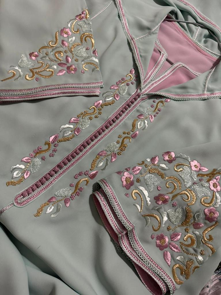 Marokkaanse jeleba te koop., Kleding | Dames, Jurken, Ophalen of Verzenden, Zo goed als nieuw, Onder de knie