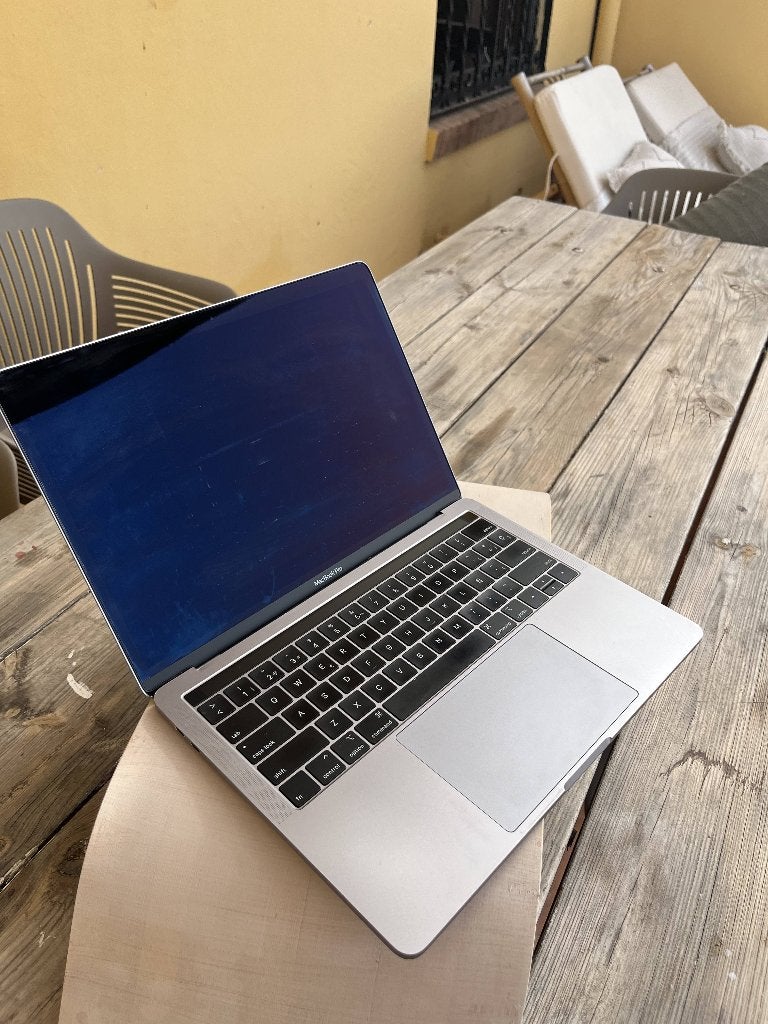 MacBook Pro 13-inch (2019) - 256GB - €150, Computers en Software, Apple Macbooks, MacBook Pro, Gebruikt, 256 GB, Qwerty