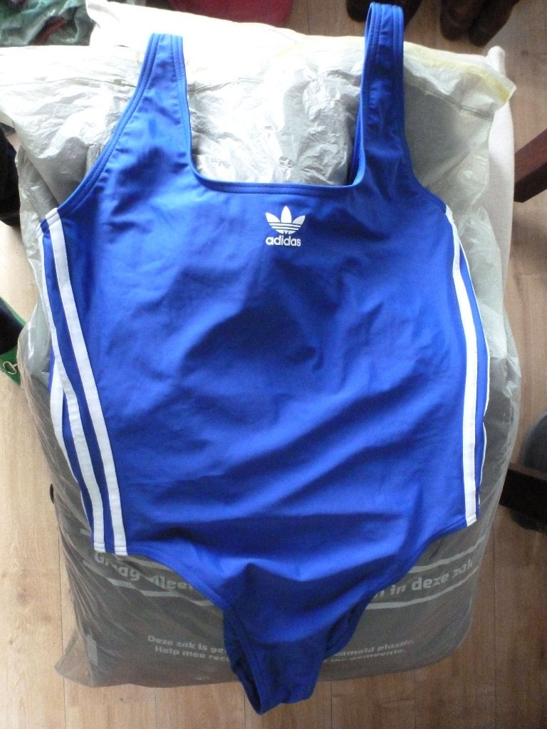 NIEUW badpak ADIDAS koningsblauw 44 -GRATIS zend, Ophalen of Verzenden, Nieuw, Blauw, Badpak