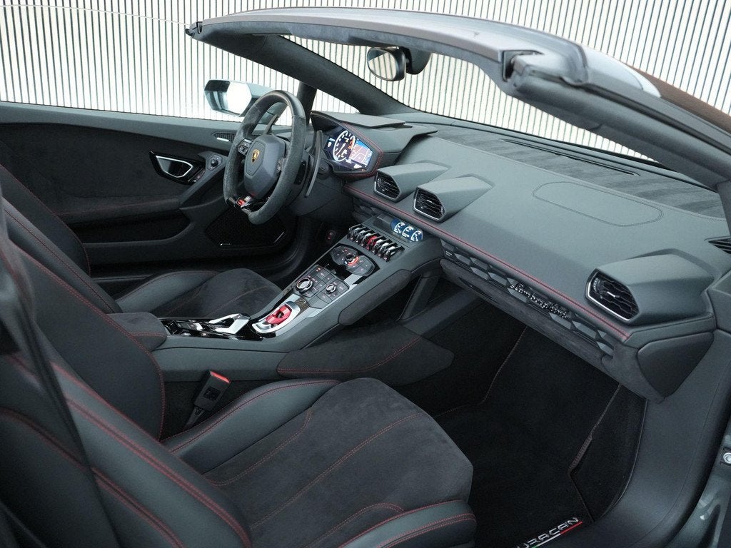 Lamborghini Huracán LP610-4 Spyder 5.2 610pk V10 |Full PPF|, Automaat, 5204 cc, Cabriolet, Alcantara