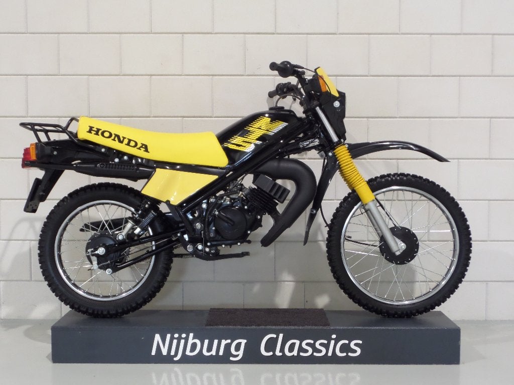 Honda MT 50 in uniek mooie staat!!!!, Fietsen en Brommers, Brommers | Honda, Maximaal 45 km/u, Ophalen of Verzenden, MT, 4 versnellingen