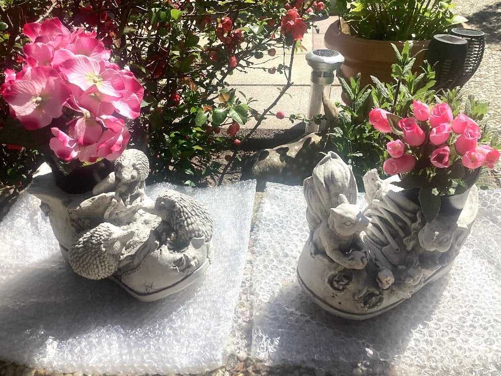 2 betonnen bloempotten - schoen met diertjes, Ophalen, Minder dan 30 cm, Rond, Nieuw
