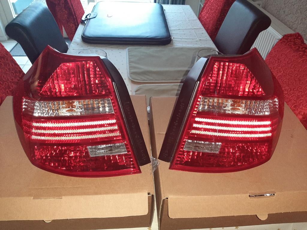 Achter lichten bmw 116i e87 orgineel, Auto-onderdelen, Ophalen, BMW
