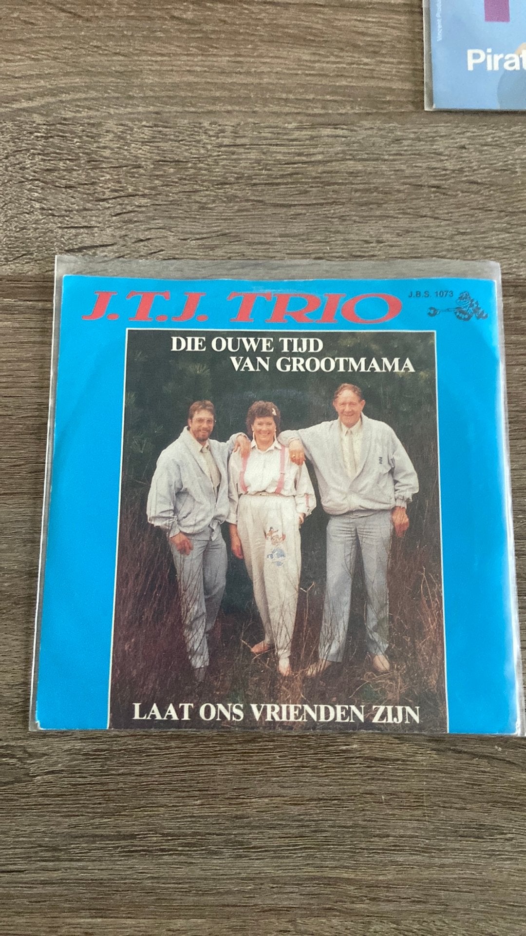 J.t.j trio, Ophalen of Verzenden, Zo goed als nieuw, Overige formaten, Levenslied of Smartlap