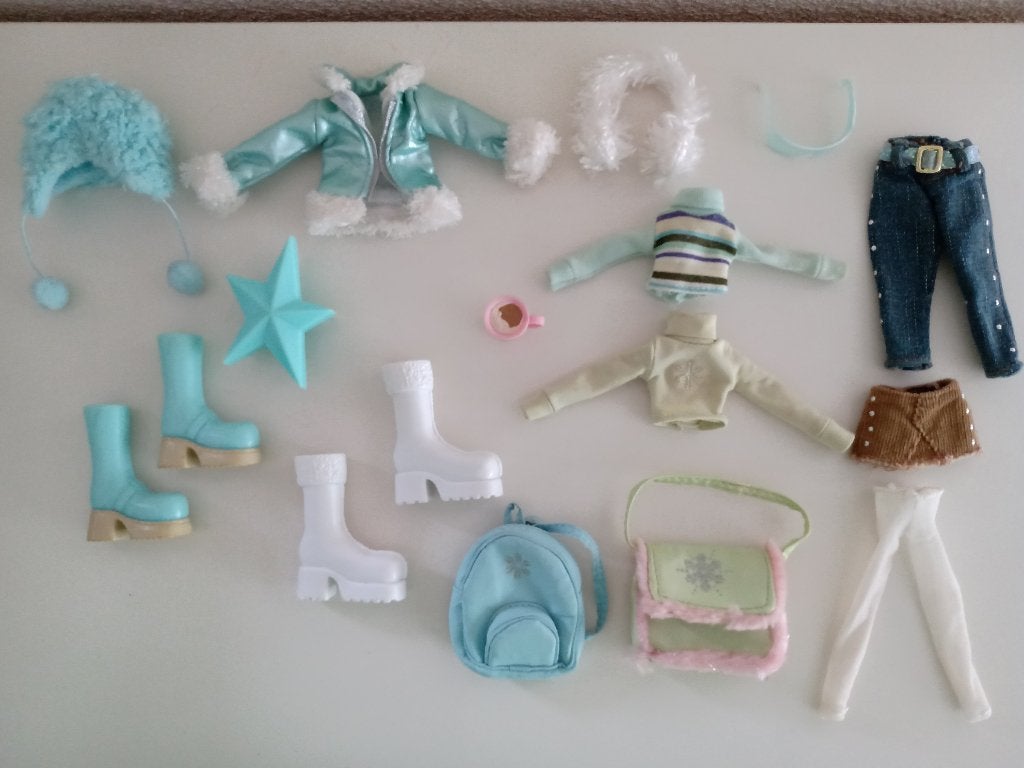 Kleding & Accessoires Bratz Wintertime Wonderland - SASHA, Verzamelen, Ophalen of Verzenden, Gebruikt, Kleertjes