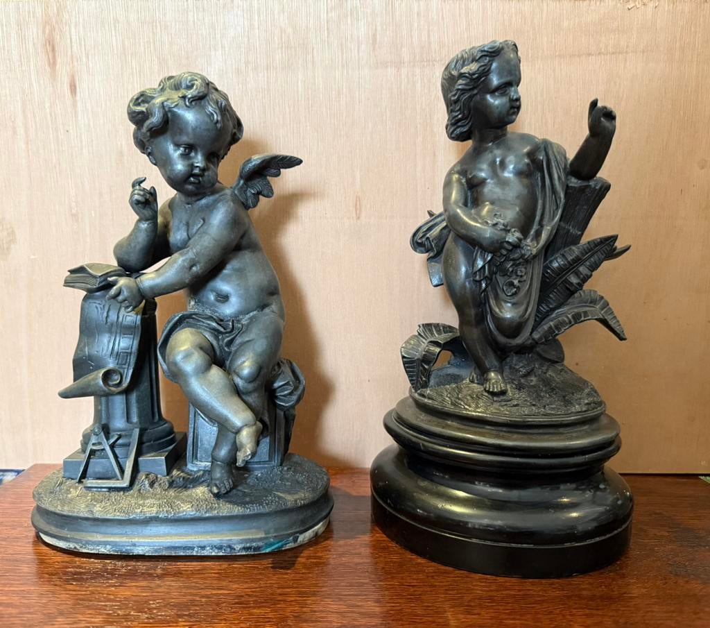 Eén ant. loden (links) en éen ‘zamac’ engel ( rechts), Ophalen of Verzenden