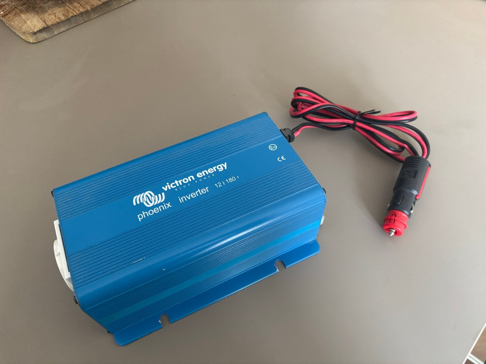 Victron Energy Phoenix Inverter/Omvormer. 12V 180W (Bieden)., Ophalen of Verzenden, Zo goed als nieuw