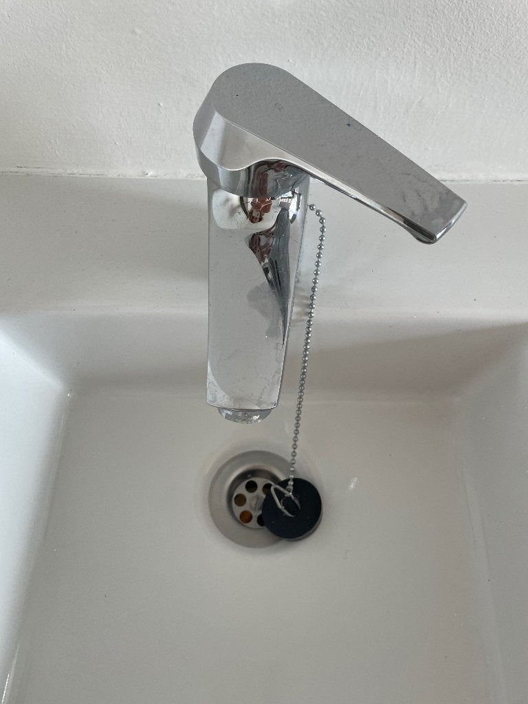Wastafel met fonteintje, Huis en Inrichting, Badkamer | Badkamermeubels, Ophalen, 50 tot 100 cm, Zo goed als nieuw, Minder dan 100 cm