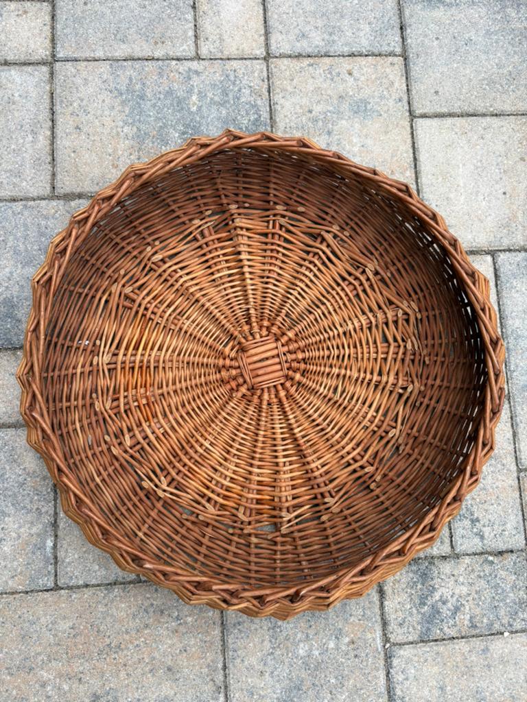 Rieten mand of dienblad, Ophalen of Verzenden, Zo goed als nieuw, Rond, Overige materialen