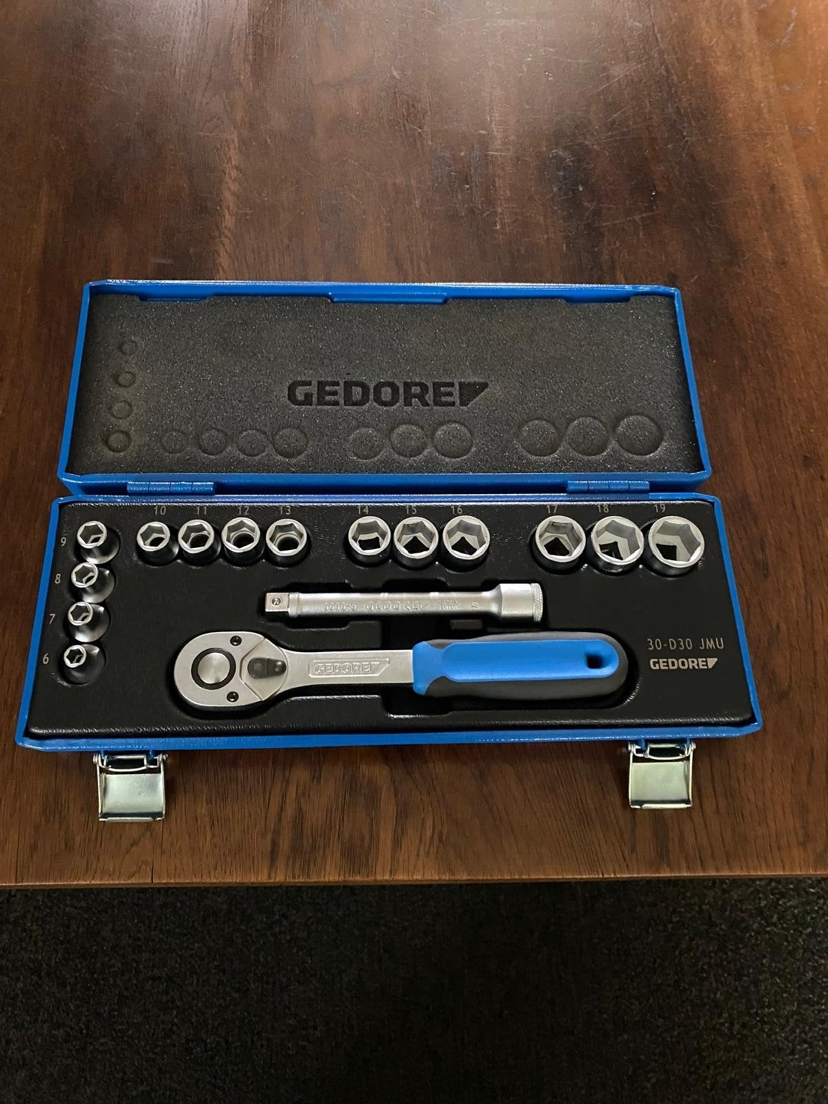 Gedore 30 JMU-10 doppenset - Zo goed als nieuw, Doe-het-zelf en Verbouw, Gereedschap | Handgereedschap, Ophalen of Verzenden, Zo goed als nieuw