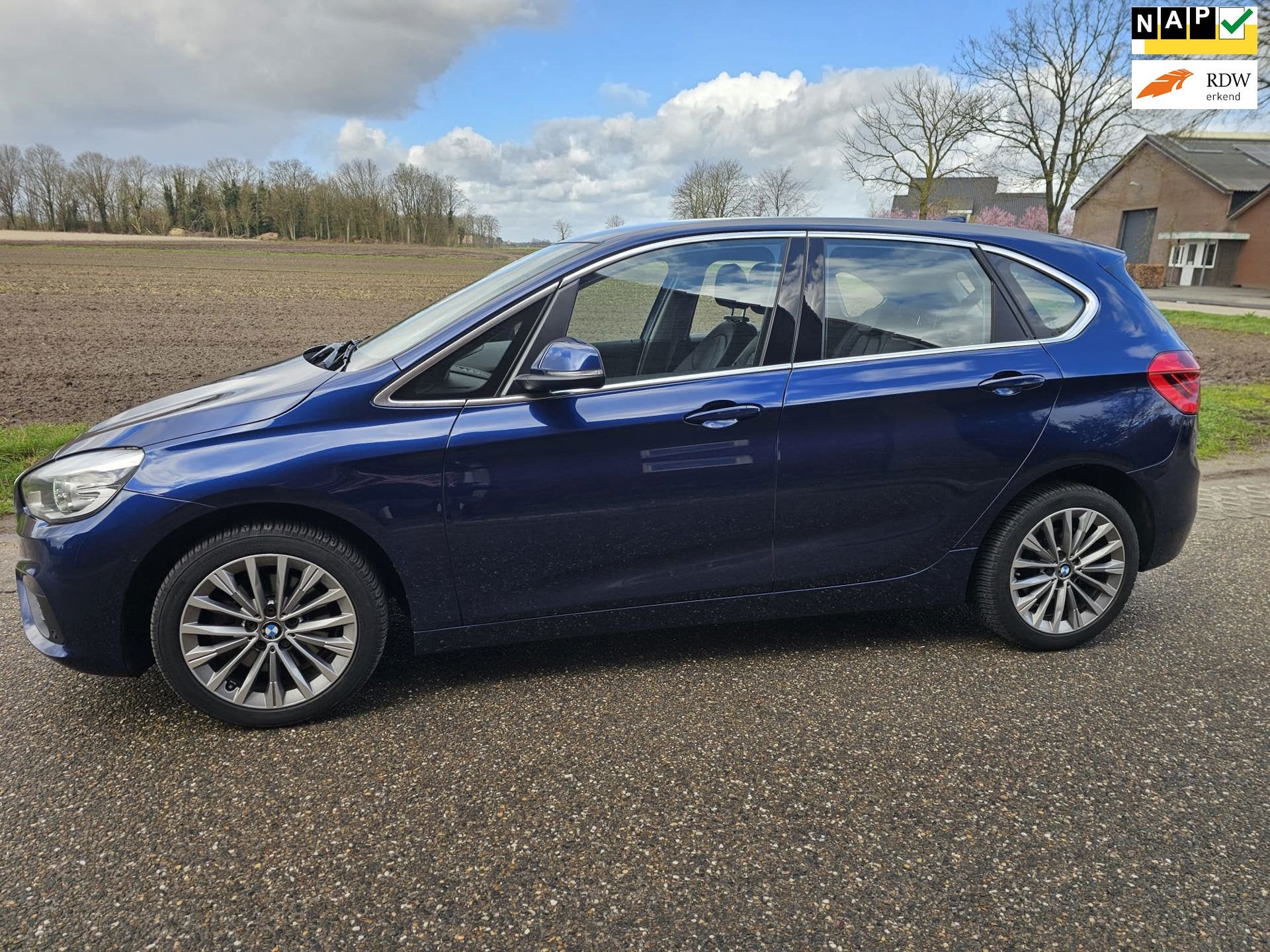 BMW 2-serie Active Tourer 220i Essential AUTOMAAT, 1998 cc, 730 kg, Gebruikt, Euro 6