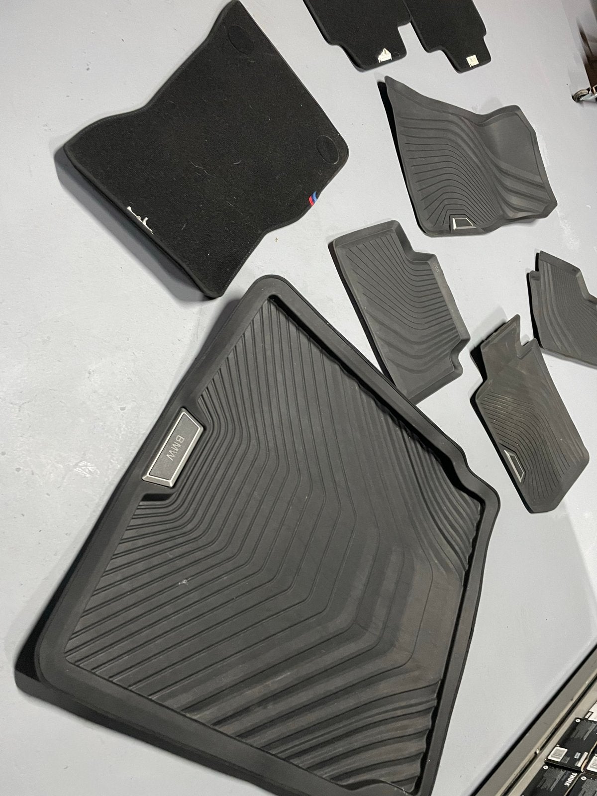 BMW Vloermatten: Rubber (incl. kofferbak) & Stof (voor/achte, Ophalen of Verzenden, Gebruikt
