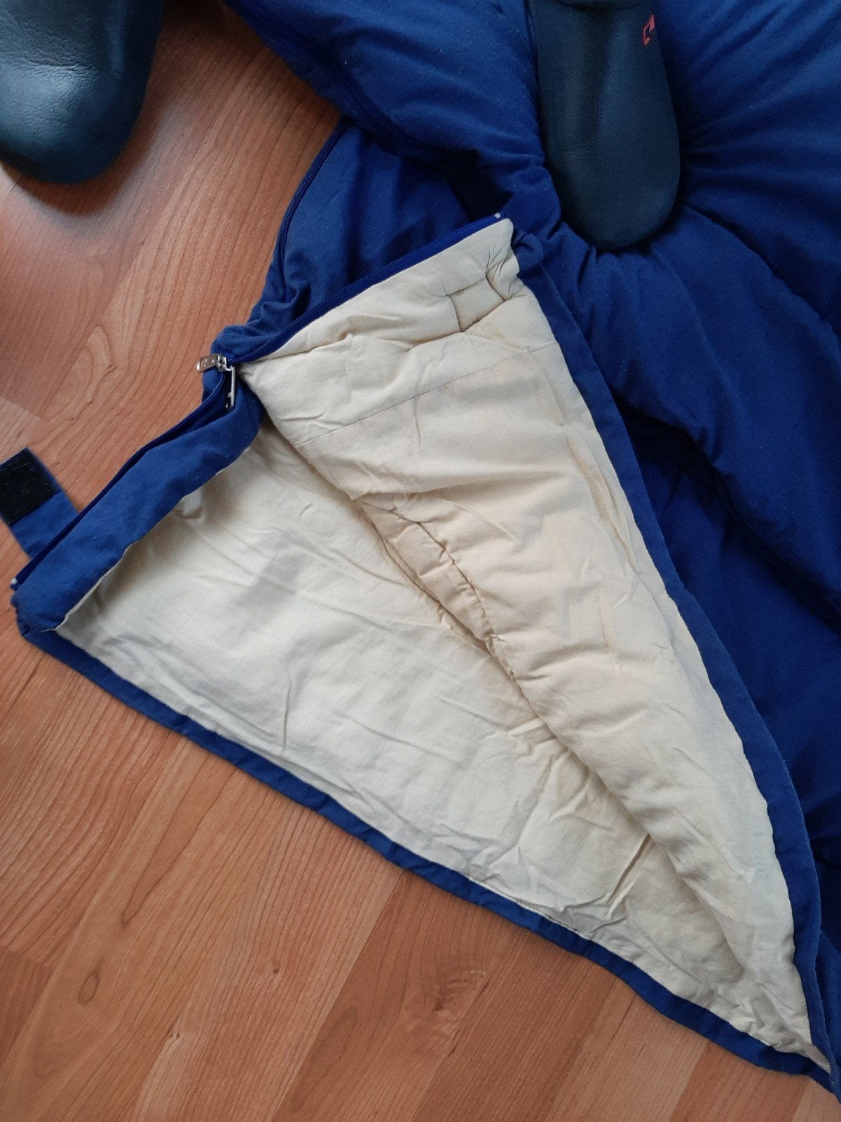 Slaapzak 210x 80 in zeer goede staat en schoon., Caravans en Kamperen, Slaapzakken, Ophalen of Verzenden, Zo goed als nieuw
