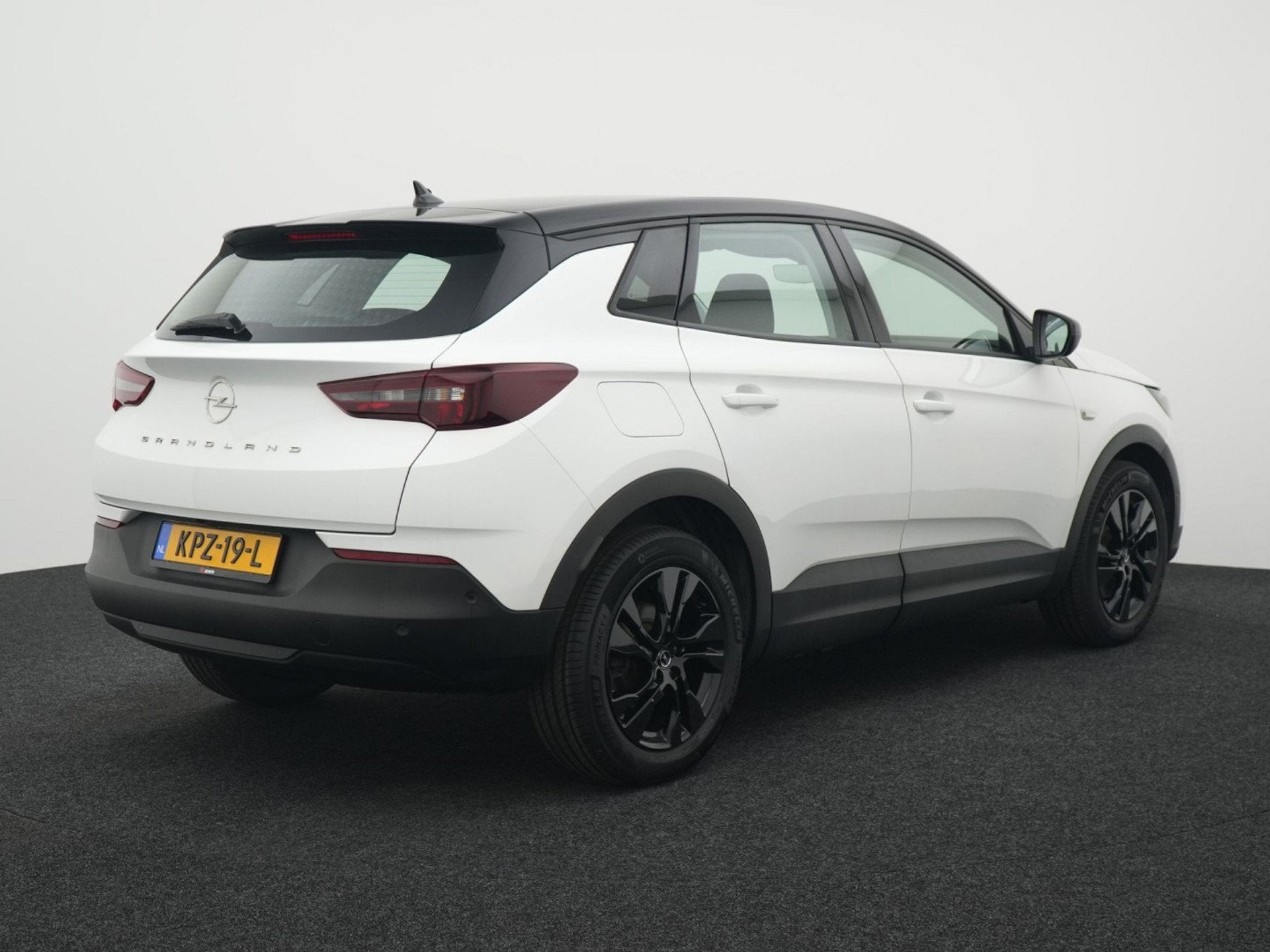 Opel GRANDLAND 1.6 Turbo Plug-In Hybrid Business Edition - A, Dealer onderhouden, Stof, 4 cilinders, 181 pk