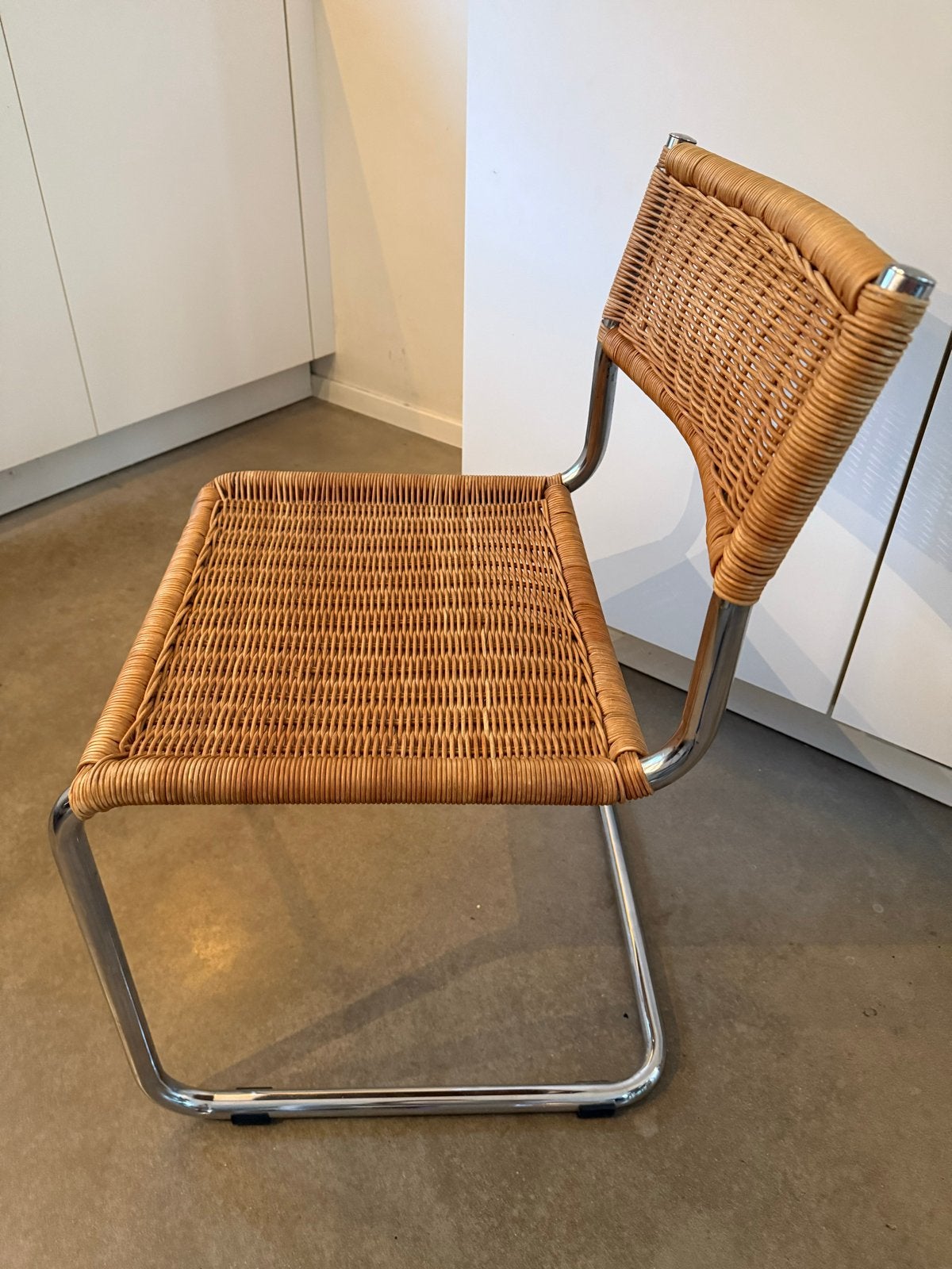 Vintage Bauhaus buisframe stoel - midcentury riet design, Ophalen, Overige kleuren, Zo goed als nieuw, Metaal