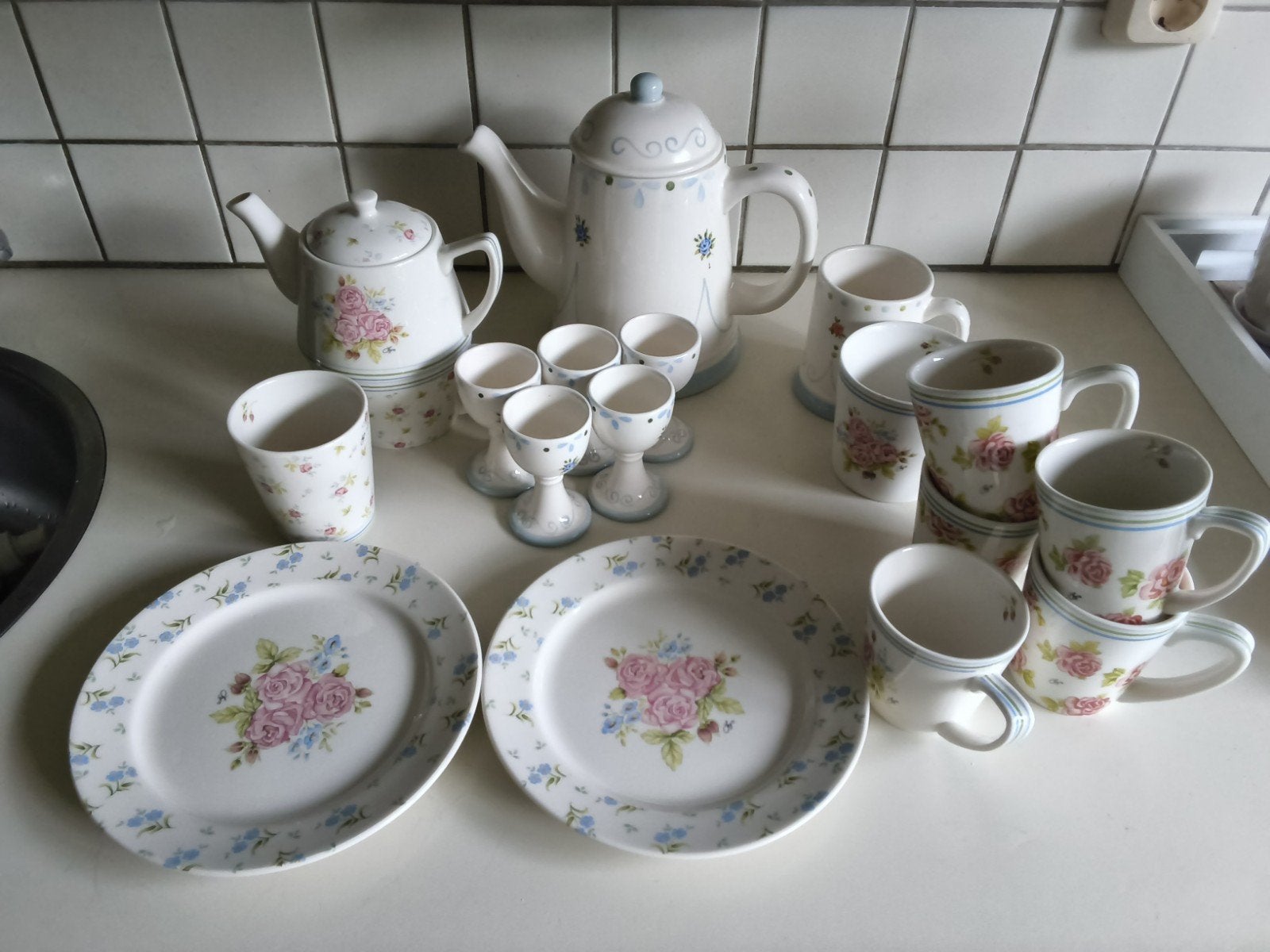 jet douwe egberts:  Zarah en Noa tea for one 's  enz., Ophalen of Verzenden