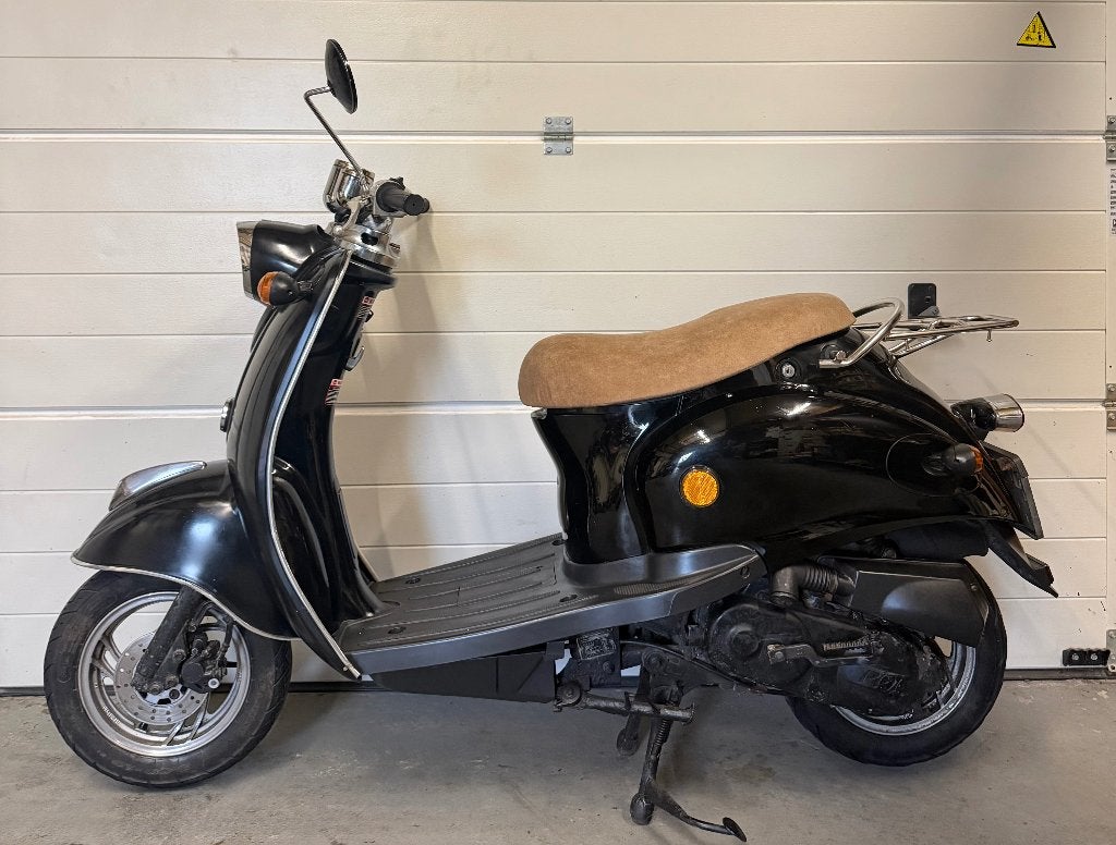 Znen Snail retro scooter – 2009 – 6.992 km – Rijdt goed!, Ophalen, Gebruikt, Maximaal 45 km/u, Znen