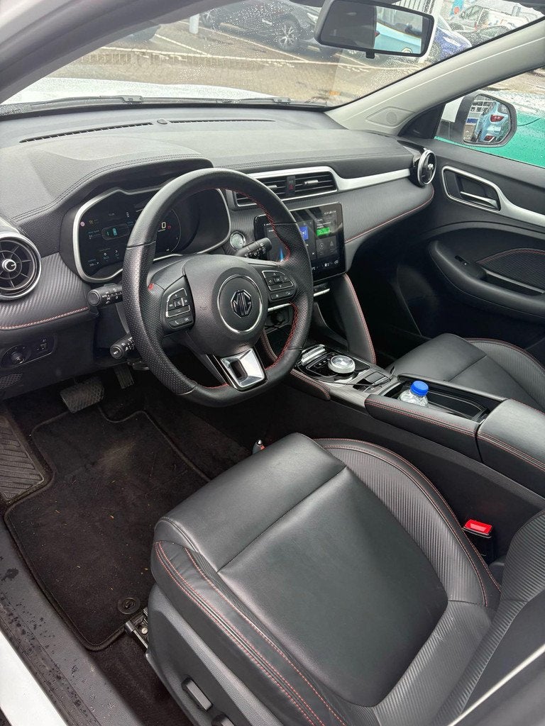 MG ZS EV Long Range Luxury 70 kWh | Panoramadak | Apple Carp, Auto's, MG, 12 maanden, Gebruikt, ZS, Wit