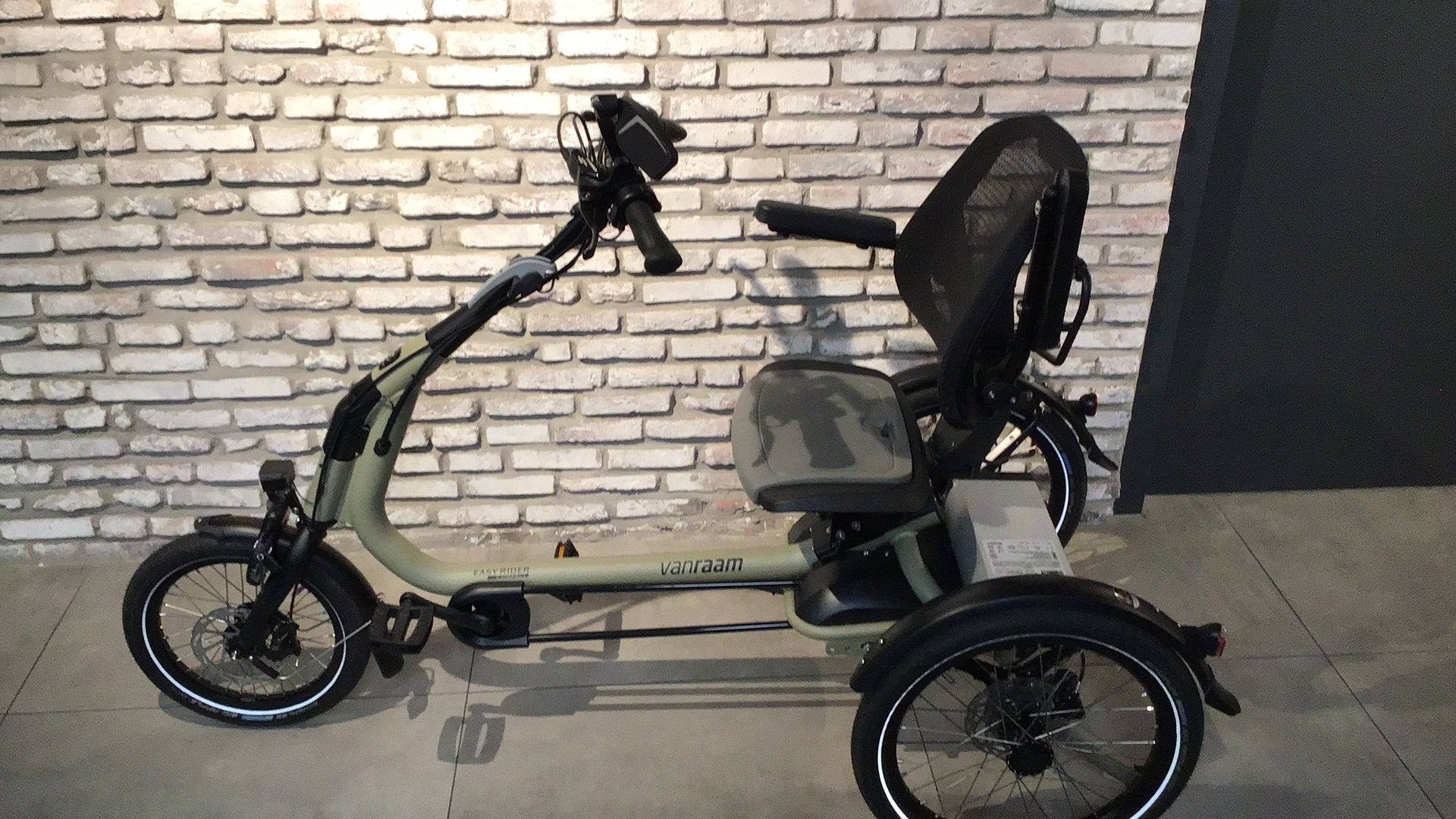 Jonge driewielfiets Van Raam Easy Compact, Ophalen, Zo goed als nieuw, Schijfrem