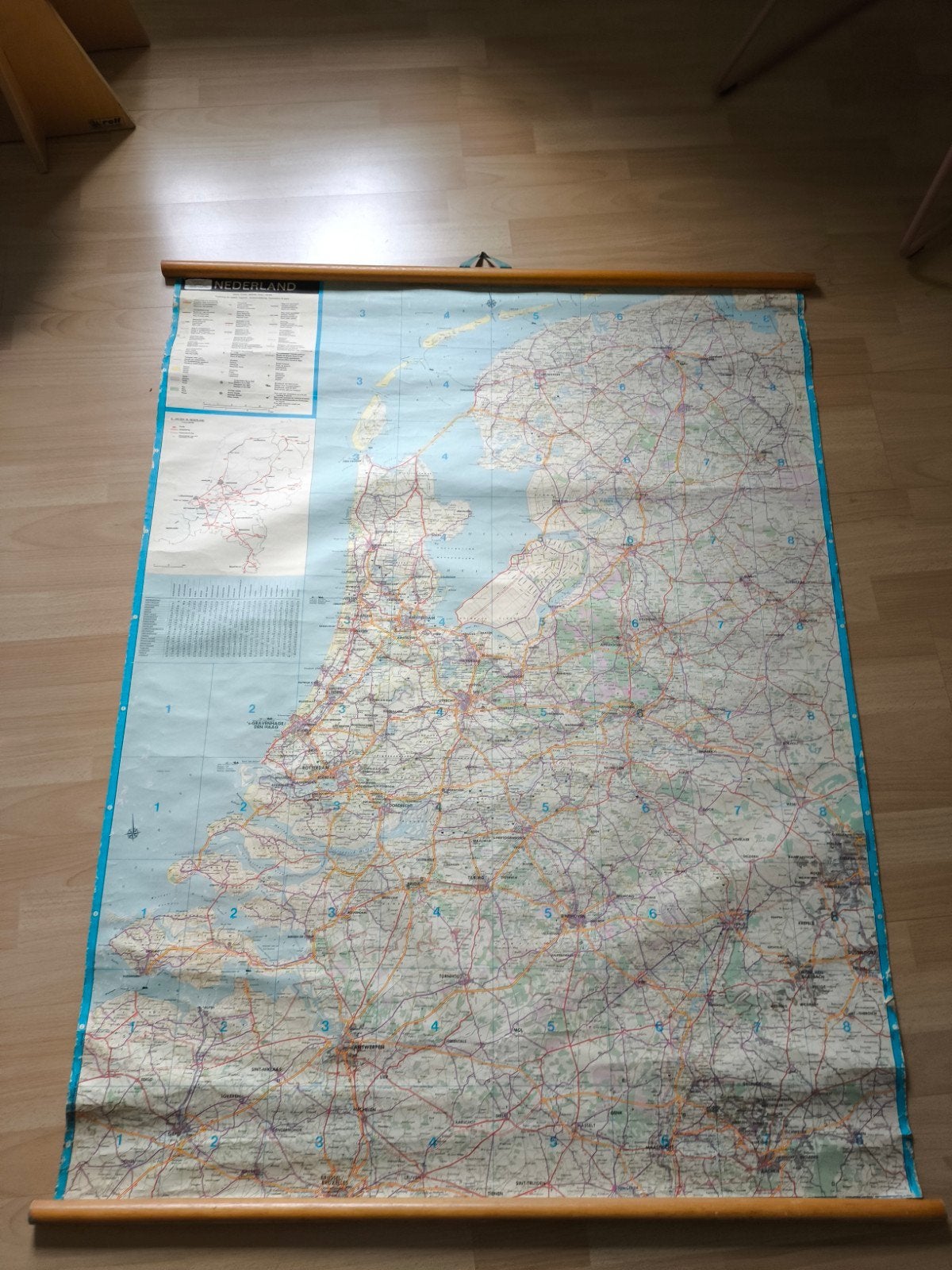 Grote schoolkaart Nederland op rol, Gelezen, Ophalen of Verzenden, Landkaart, 1800 tot 2000