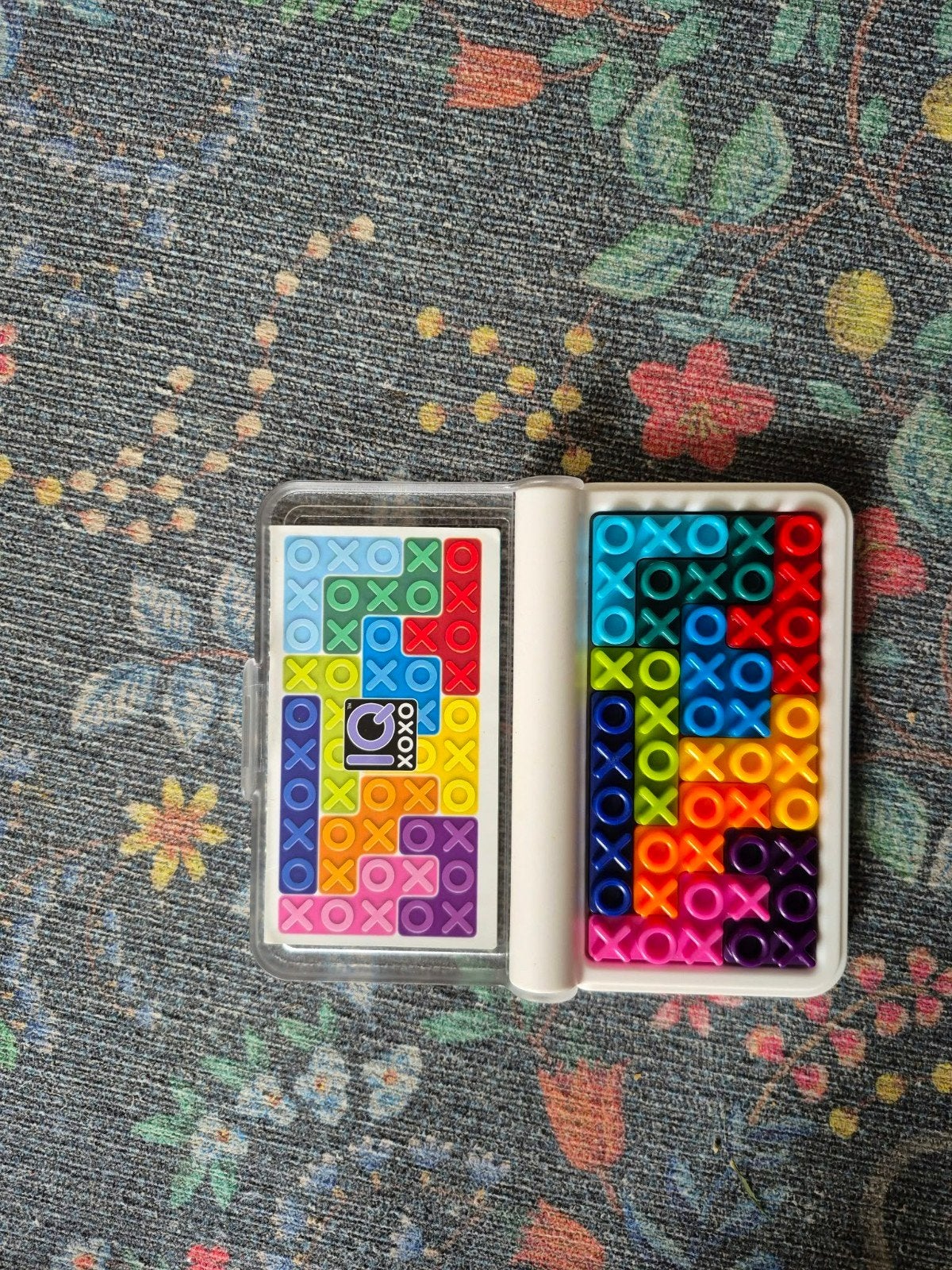 SmartGames IQ Puzzelspellen - IQ Blox en IQ XOXO, Ophalen of Verzenden, Zo goed als nieuw, Puzzelen