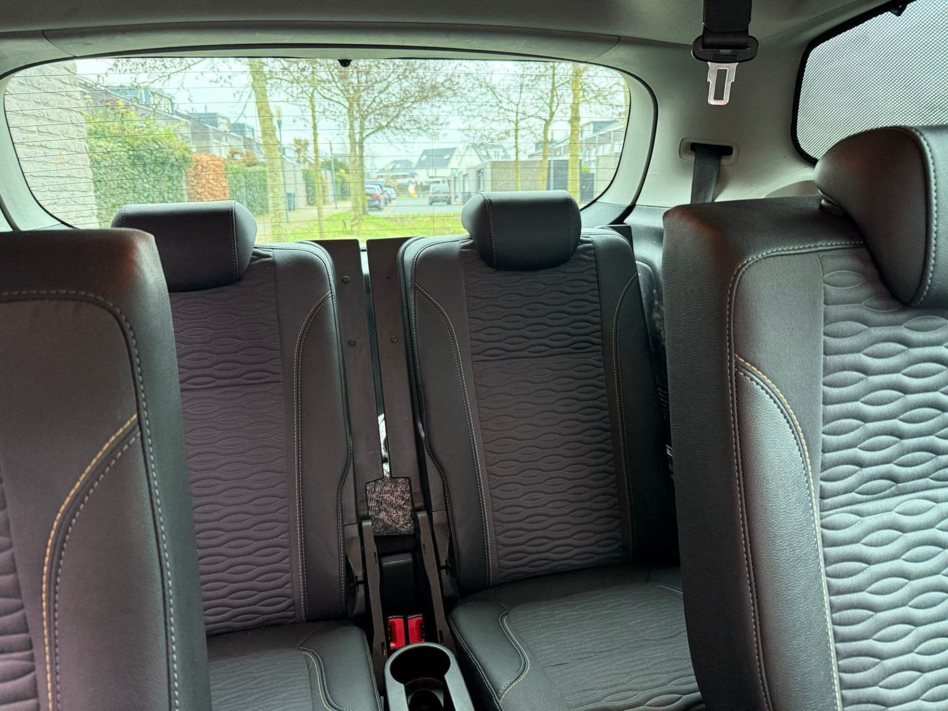 Opel Zafira Tourer 1.4 Cosmo 7 Persoons 2e eig. Clima Navi T, Voorwielaandrijving, Euro 5, Stof, 4 cilinders