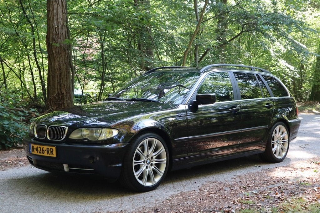 BMW 330i Touring | 2003 | Edition Exclusive | Youngtimer, Automaat, Achterwielaandrijving, Zwart, Zwart