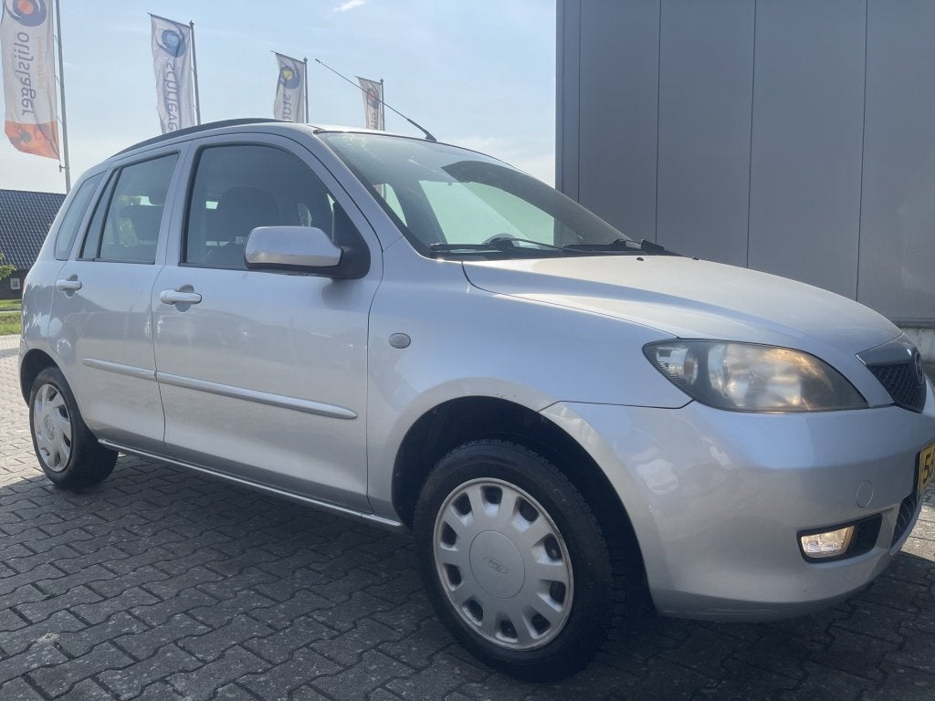 Mazda 2 1.4 AIRCO APK: Nieuw bij aflevering (bj 2004), 1025 kg, 15 km/l, 4 cilinders, Origineel Nederlands