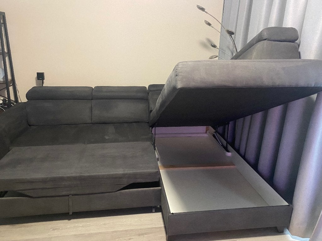 Foto 8 van Compleet eetkamer inrichting met 6 leren stoelen salontafel