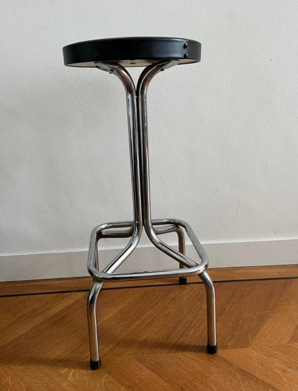 Chrome barkruk van gispen, 1 kruk, Ophalen, Zo goed als nieuw, 60 tot 90 cm