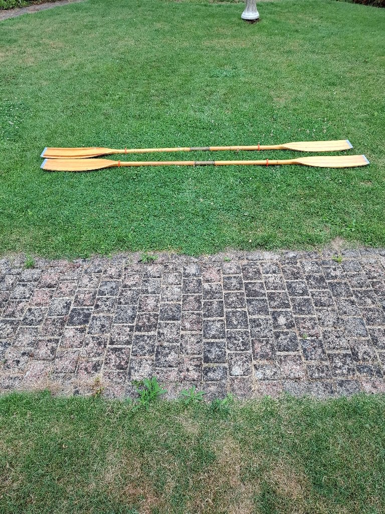 Kano peddels van hout, Ophalen, Gebruikt, Dubbelbladige peddel